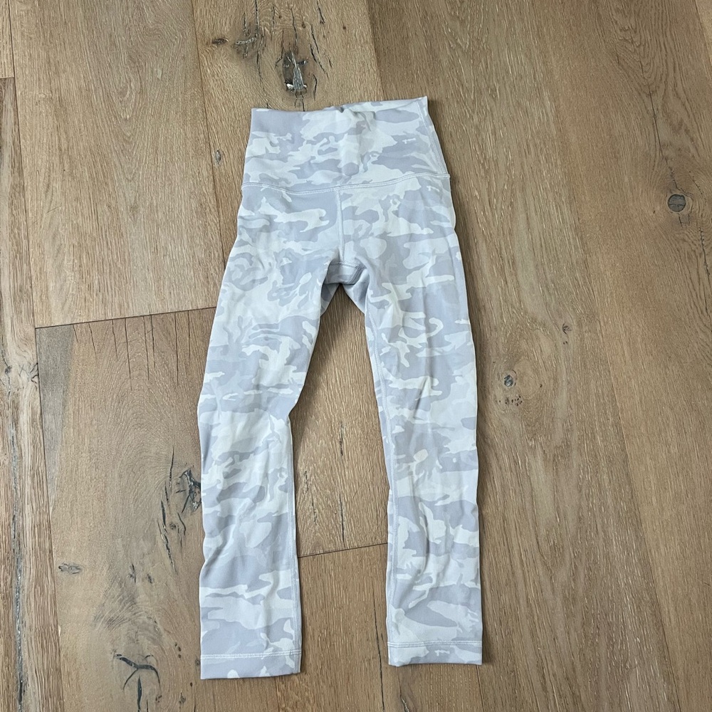 Lululemon cropped leggings